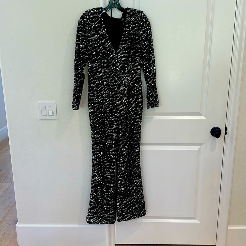 Dress the Population
Black Label
Carson Straight-Leg Sequin Jumpsuit NWT